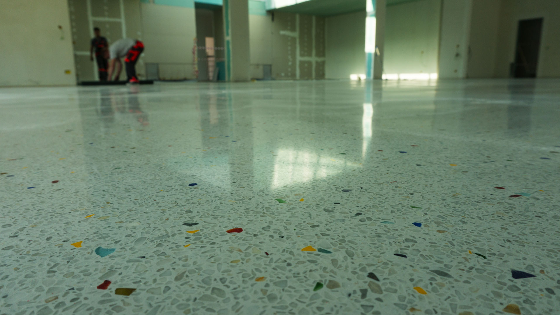 epoxy terrazzo with colored glass