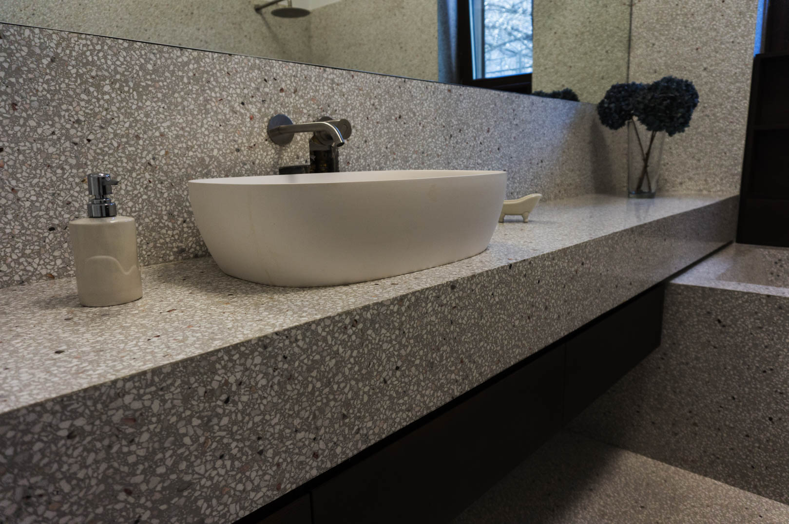 terrazzo seamless countertop